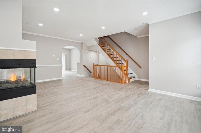 Building Photo - 8114 Mallard Shore Dr