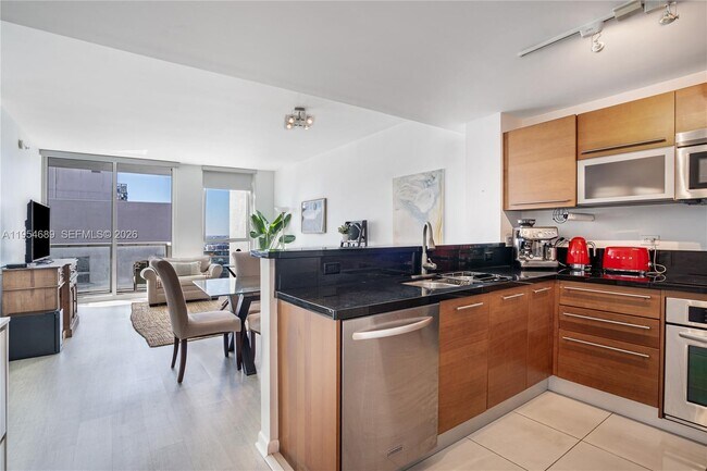 Building Photo - 253 NE 2nd St