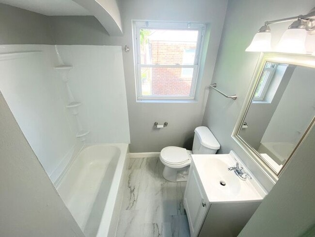 Building Photo - Charming, Updated Cape Cod Home