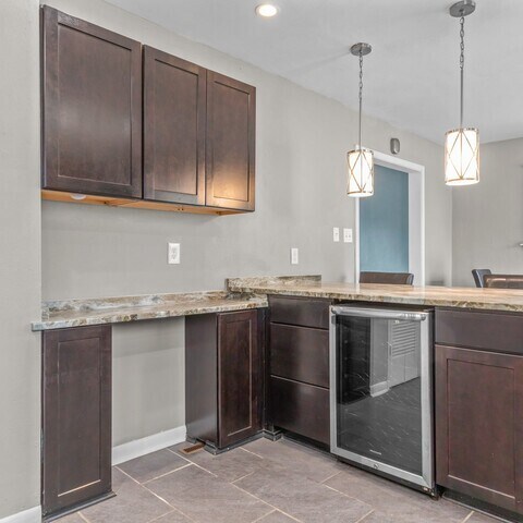 Building Photo - 3220 Deer Park Dr