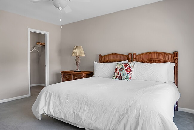 Building Photo - 1519 Thoroughbred Blvd