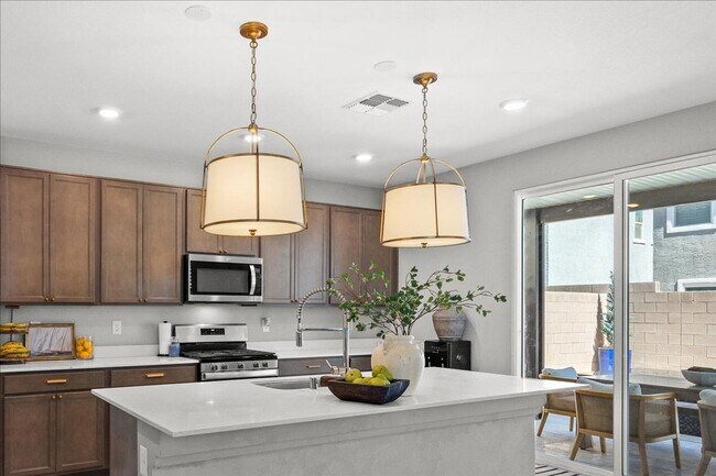 Building Photo - 7014 Solano Cyn Ave