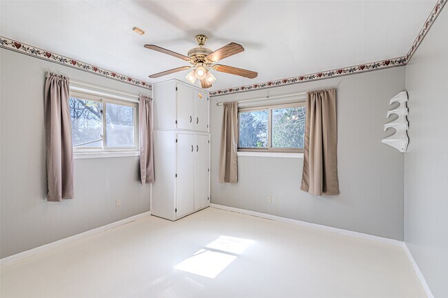 Building Photo - 1126 10th St