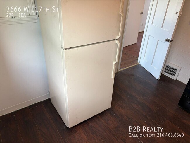 Building Photo - 3666 W 117th St