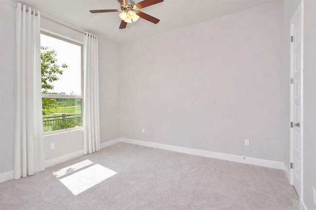 Building Photo - 1610 Arcilla St