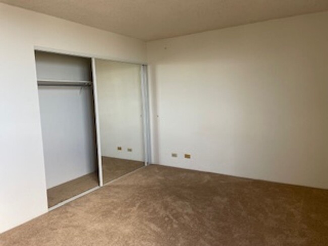 Building Photo - The Park @ Pearlridge 2 bedroom 2 bath con...