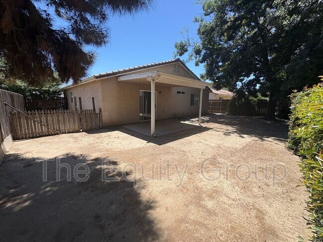 Building Photo - 3832 W Sweet Ave