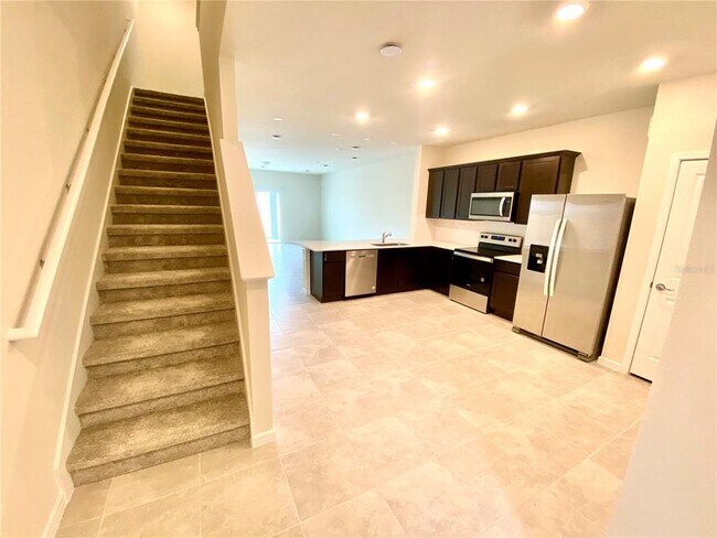 Building Photo - 2843 Stunning Ave