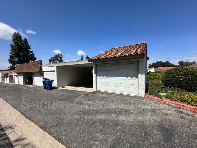 Building Photo - 248 Green Heath Pl