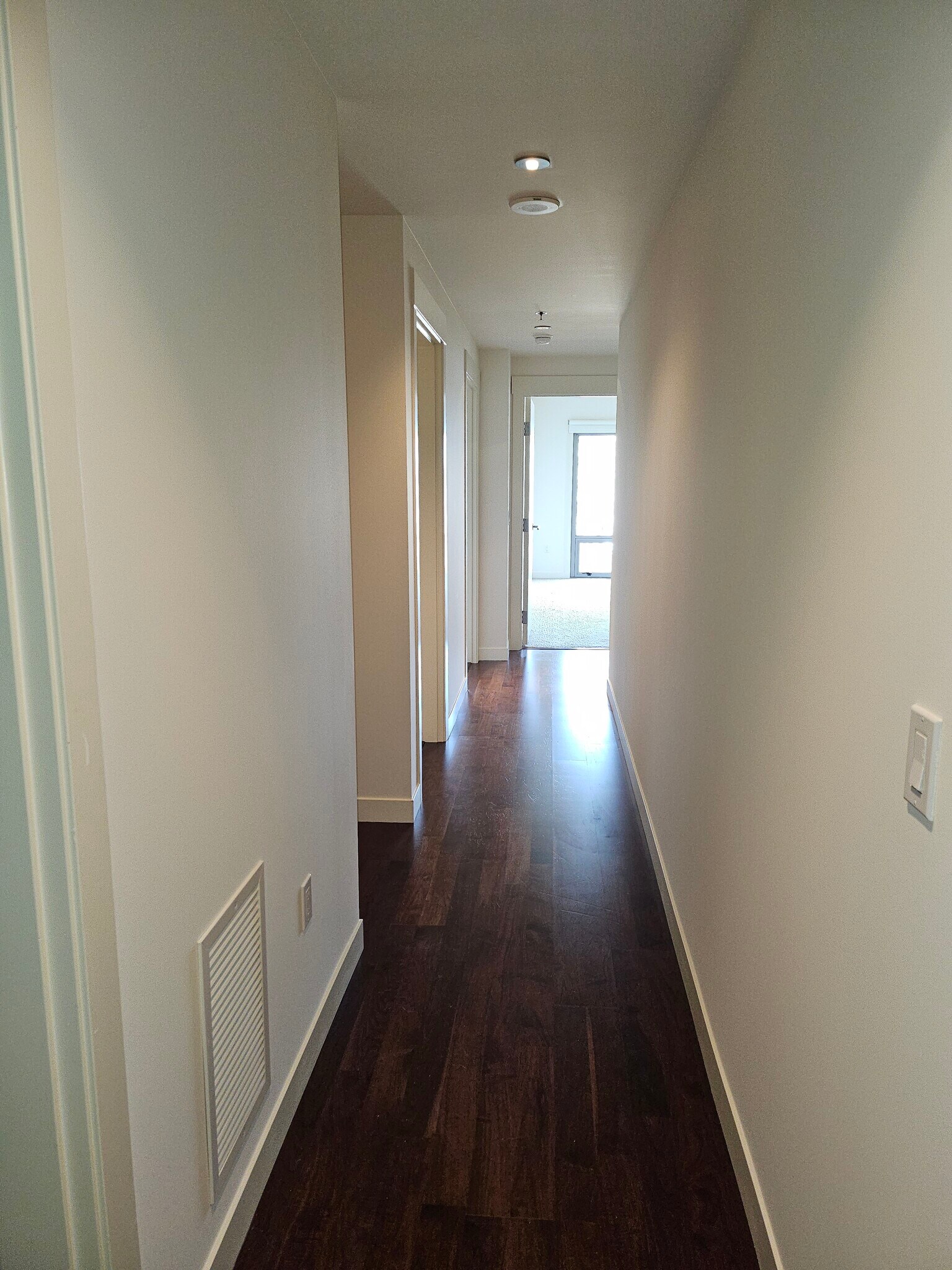 Building Photo - 1310 NW Naito Pky