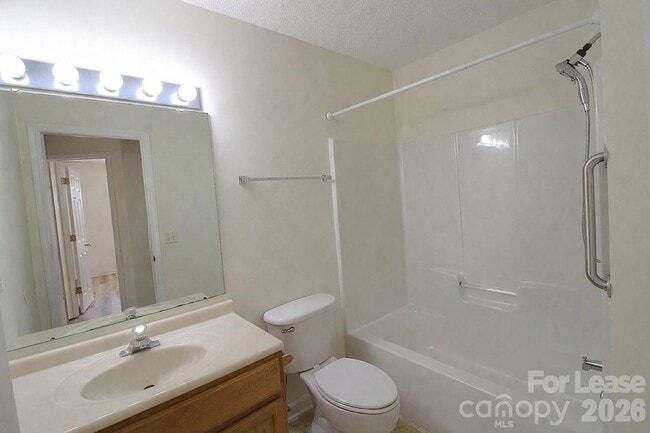 Building Photo - 309 Hamilton St