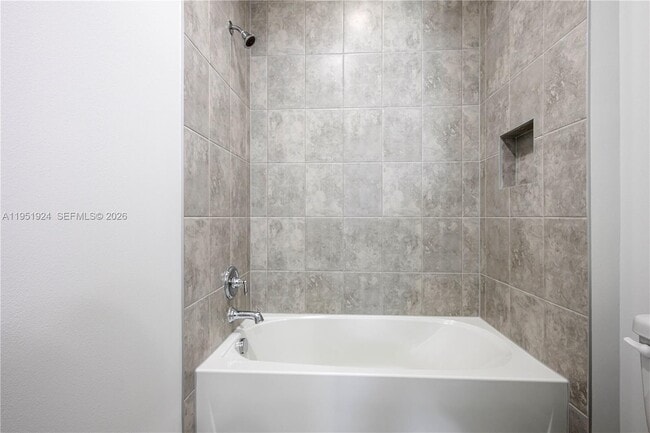 Building Photo - 5120 Willow Crk Dr