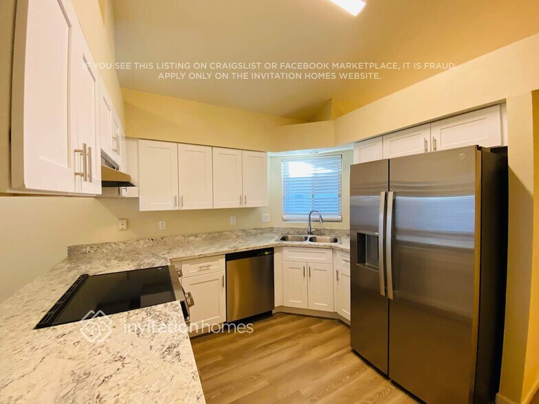 Building Photo - 1311 W Straford Dr