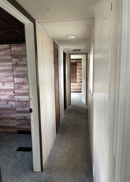 Building Photo - 984 Caldwell Ave