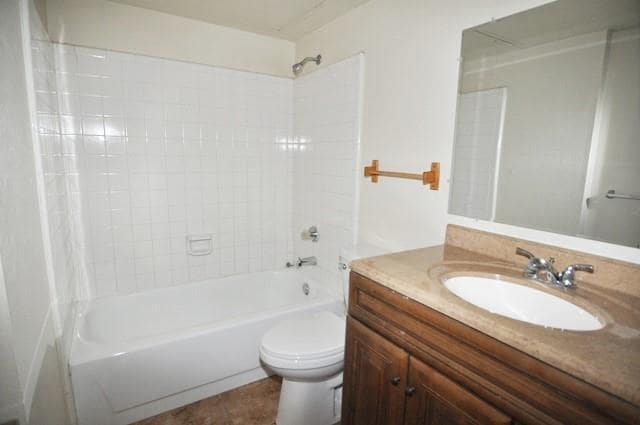 Building Photo - 6701 Oriole Ct