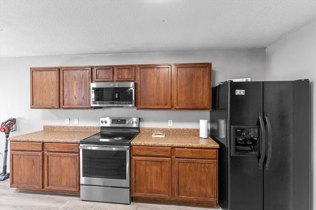 Building Photo - 5401 Pandale Valley Dr