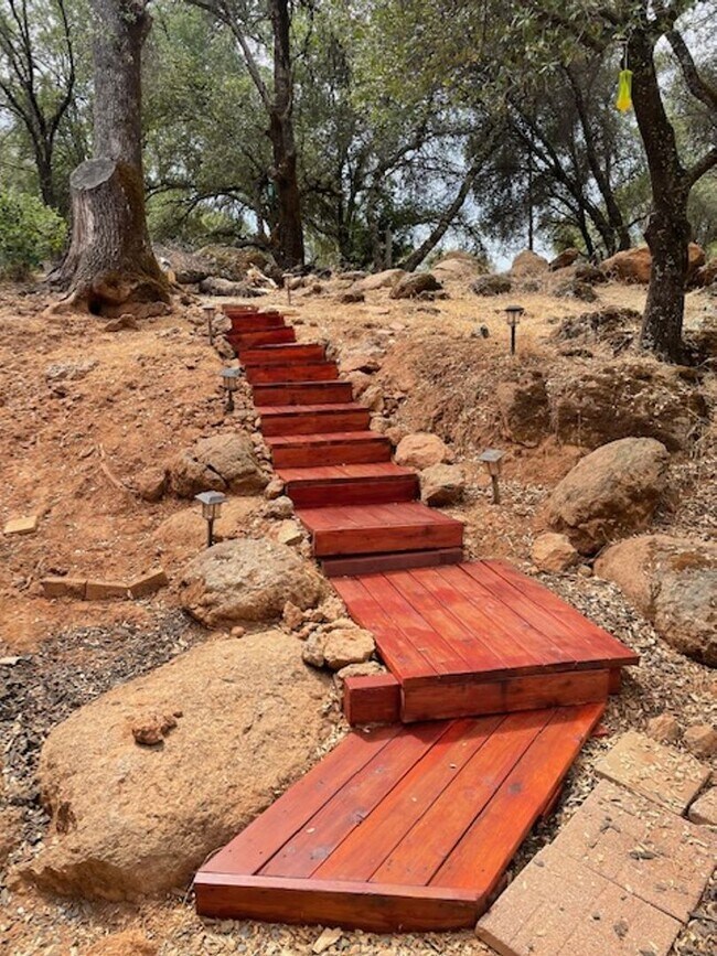 Building Photo - Private Gated 3BD/2BA Home on Acreage – Close to Bear River Highschool