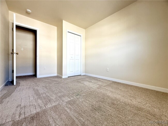Building Photo - 2820 Goyne Loop