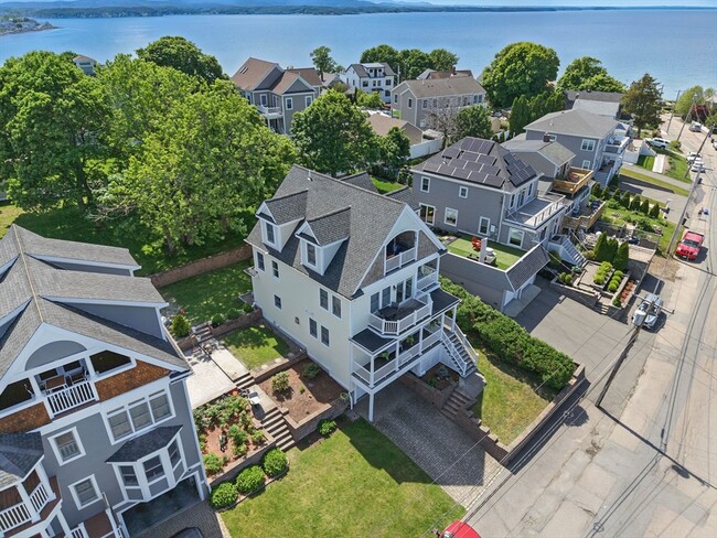 Building Photo - 96 Sea Ave