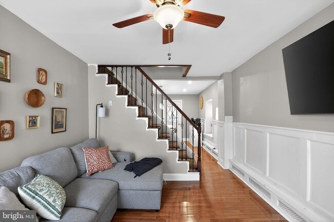 Building Photo - 4743 Umbria St