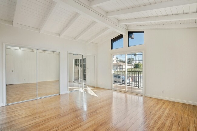 Building Photo - 845 2nd St