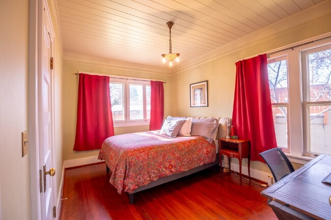 Building Photo - Rare Character Craftsman Bungalow in The H...