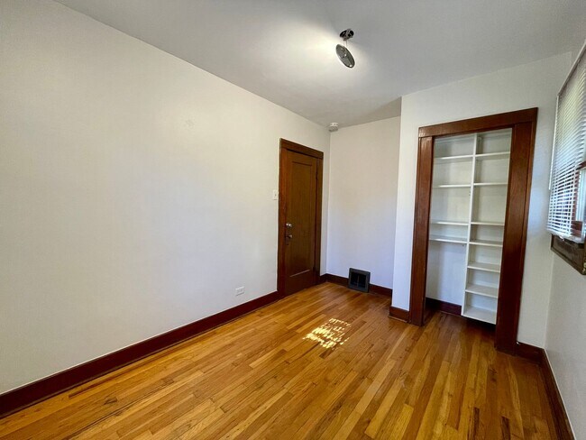 Building Photo - $0 DEPOSIT OPTION, NEW PAINT, TRADITIONAL BRICK HOME, WALKING DISTANCE TO DU!! LARGE BACKYARD, DE...