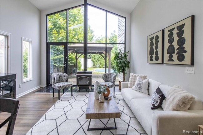 Building Photo - 1834 Fairview St