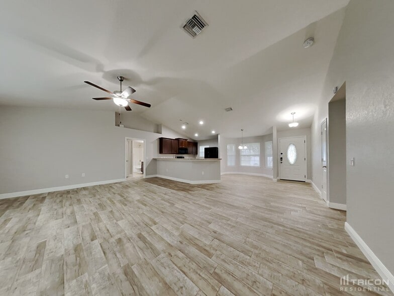 Building Photo - 22404 Cheryl Ave