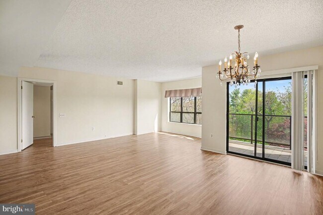 Building Photo - 100 Breyer Dr