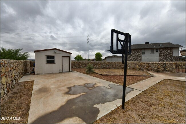 Building Photo - 7958 Starry Night Dr