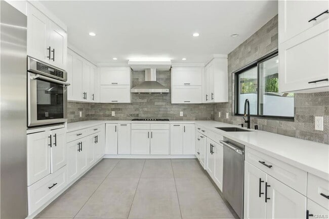 Primary Photo - 25650 Timpangos Dr