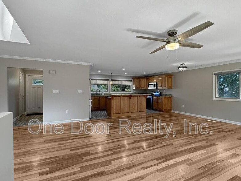 Building Photo - 138 Riverview Plantation Dr