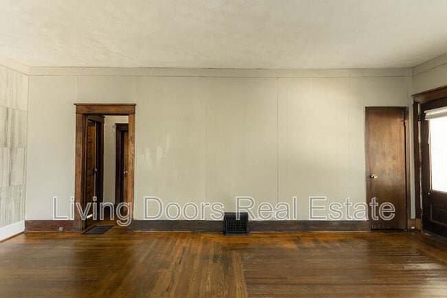 Building Photo - 1529 N 24th St