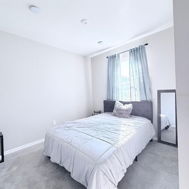 Building Photo - 927 Vineyard Rdg Rd