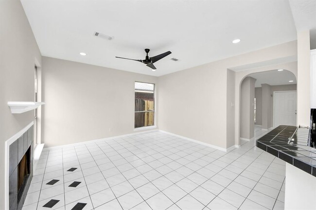 Building Photo - 16731 Sussex Dr