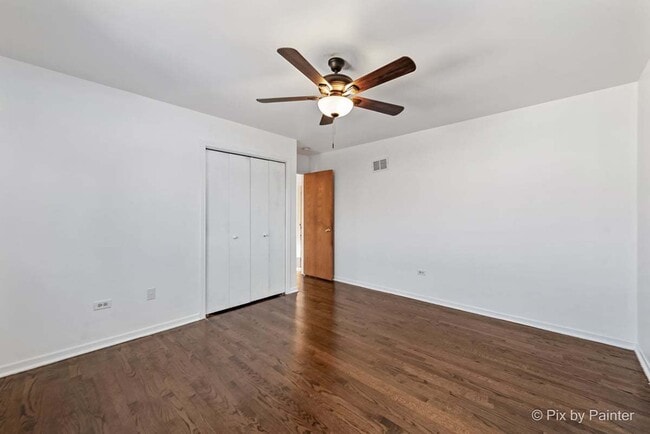 Building Photo - 8508 S Oketo Ave