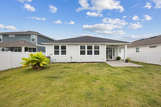 Building Photo - Stunning Wildlight Home with Designer Upgrades & Resort-Style Amenities