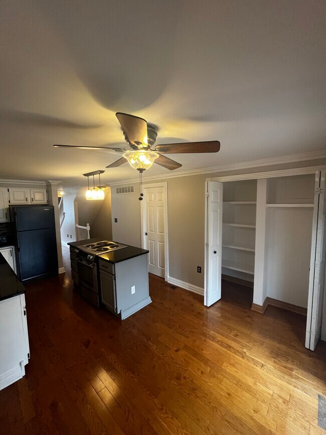 306 E Ann Arbor Trail 306 E Ann Arbor Trail Plymouth MI 48170