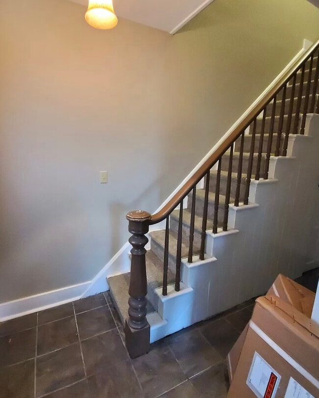 Building Photo - 149 Dove St