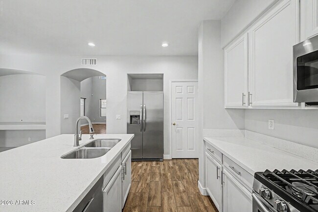 Building Photo - 17446 W Yavapai St