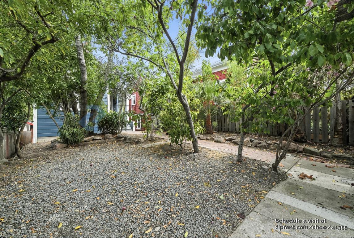 Building Photo - 2029 9th Ave