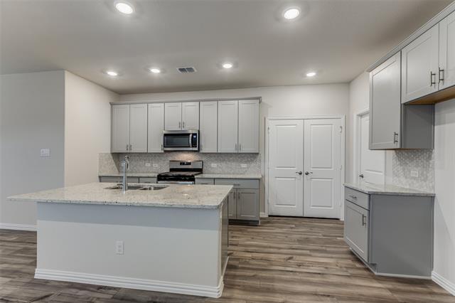 Building Photo - 5011 Bellhurst Dr