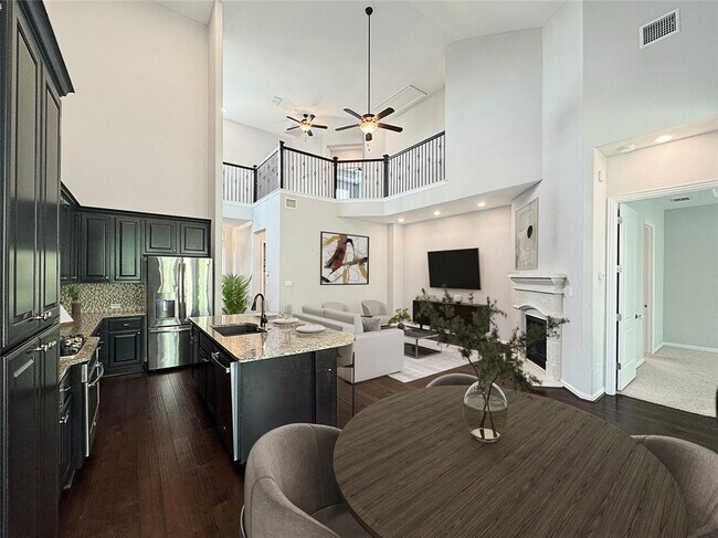 Building Photo - 117 Beneteau Dr