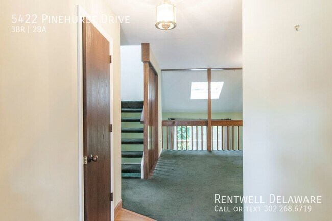 Building Photo - GORGEOUS HOME FOR RENT