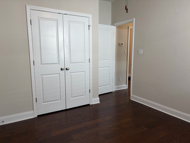 Building Photo - 5081 Bird Nest Trl