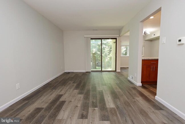Building Photo - 49 5 Crown Royal Cir