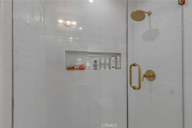 Building Photo - 23936 Nomar St