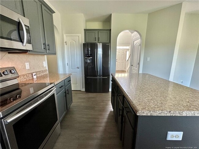 Building Photo - 512 Pecan Grove Loop
