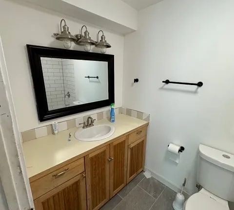 Building Photo - 4126 Ginnett Rd